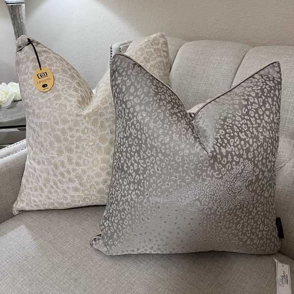 1-NWT CELEBRITY HOME CHEETAH
DECORATIVE PILLOWS (Read description for details) - Picture 8 of 17